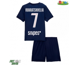 Paris Saint-Germain Khvicha Kvaratskhelia #7 Hemmaställ Barn 2025-26 Kortärmad (+ Korta byxor) Paris Saint-Germain Khvicha Kvaratskhelia #7 Hemmaställ Barn 2025-26 Kortärmad (+ Korta byxor)